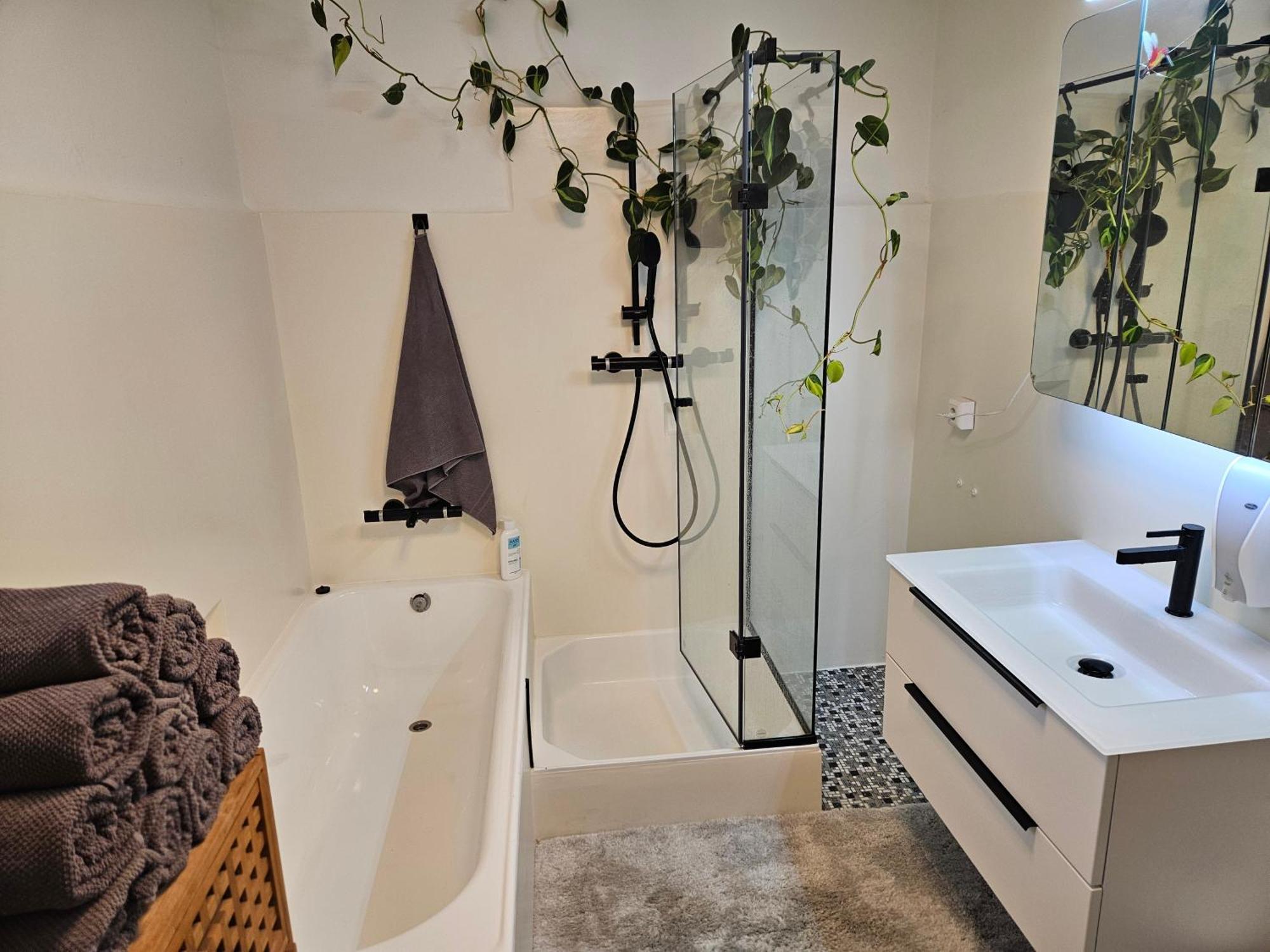 Premium Apartment Mit Privatem Whirlpool, Sauna, Garten Санкт-Мартин-ам-Гримминг Экстерьер фото